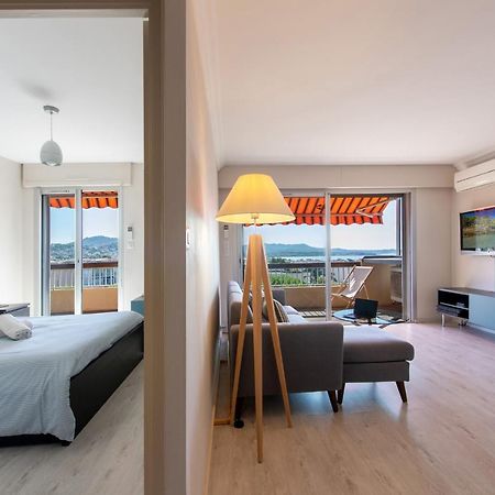 Le Cadet - Vue Panoramique Ville Et Baie De Sanary Sur Mer, Parking & Terrasse - 2 A 4 Pers Kültér fotó