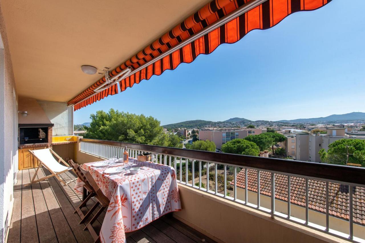 Le Cadet - Vue Panoramique Ville Et Baie De Sanary Sur Mer, Parking & Terrasse - 2 A 4 Pers Kültér fotó